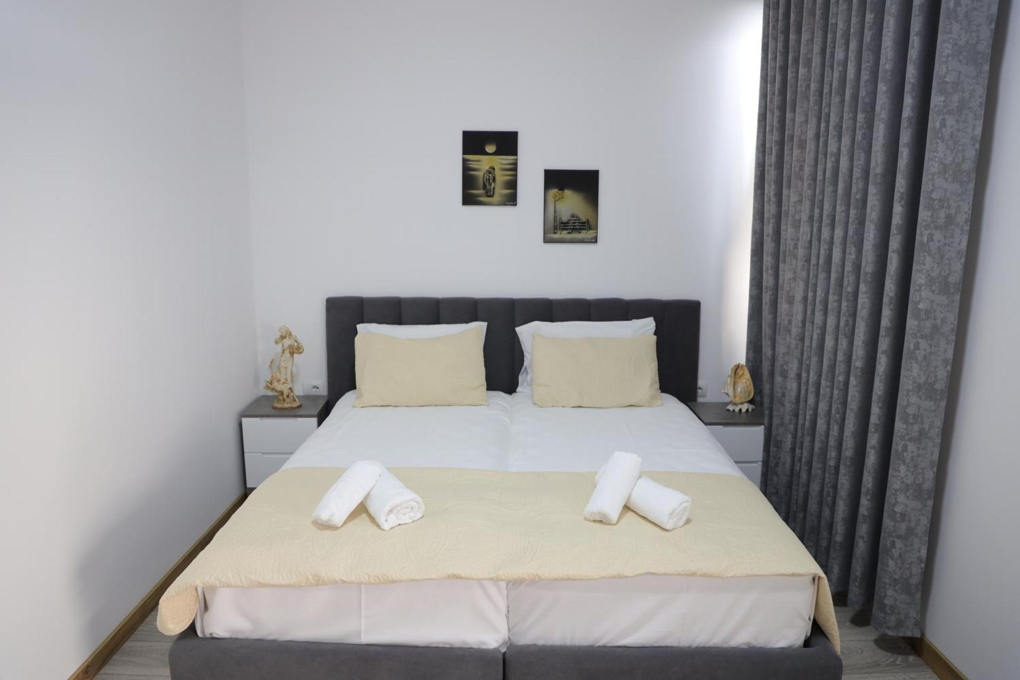 Alesio Guest House กรูเยอ ภายนอก รูปภาพ
