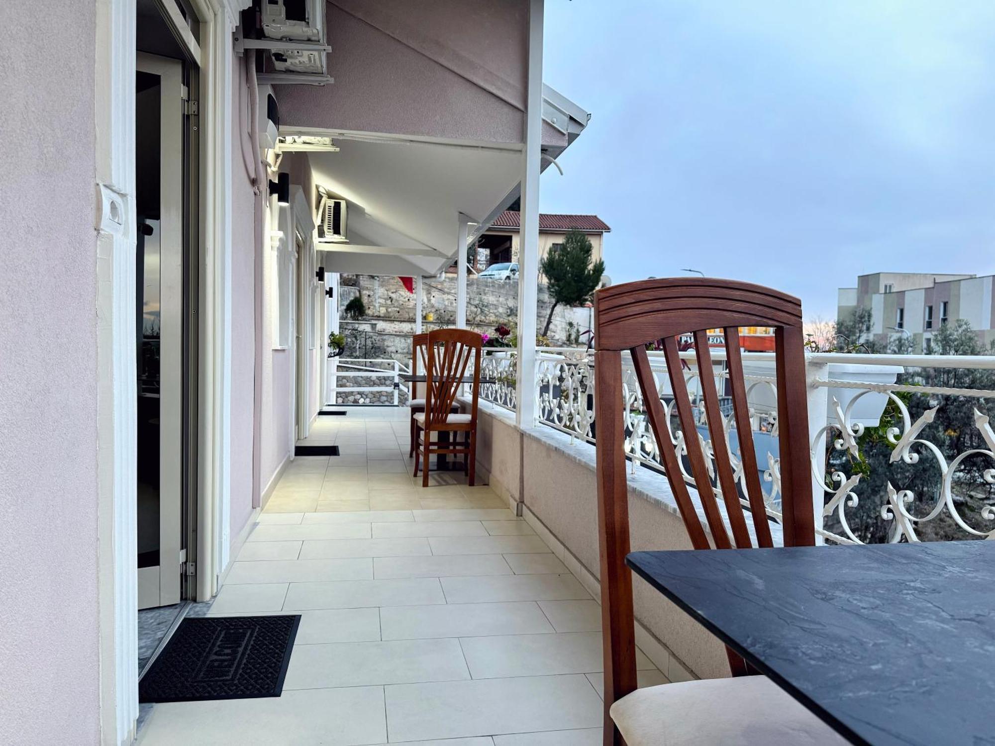 Alesio Guest House กรูเยอ ภายนอก รูปภาพ
