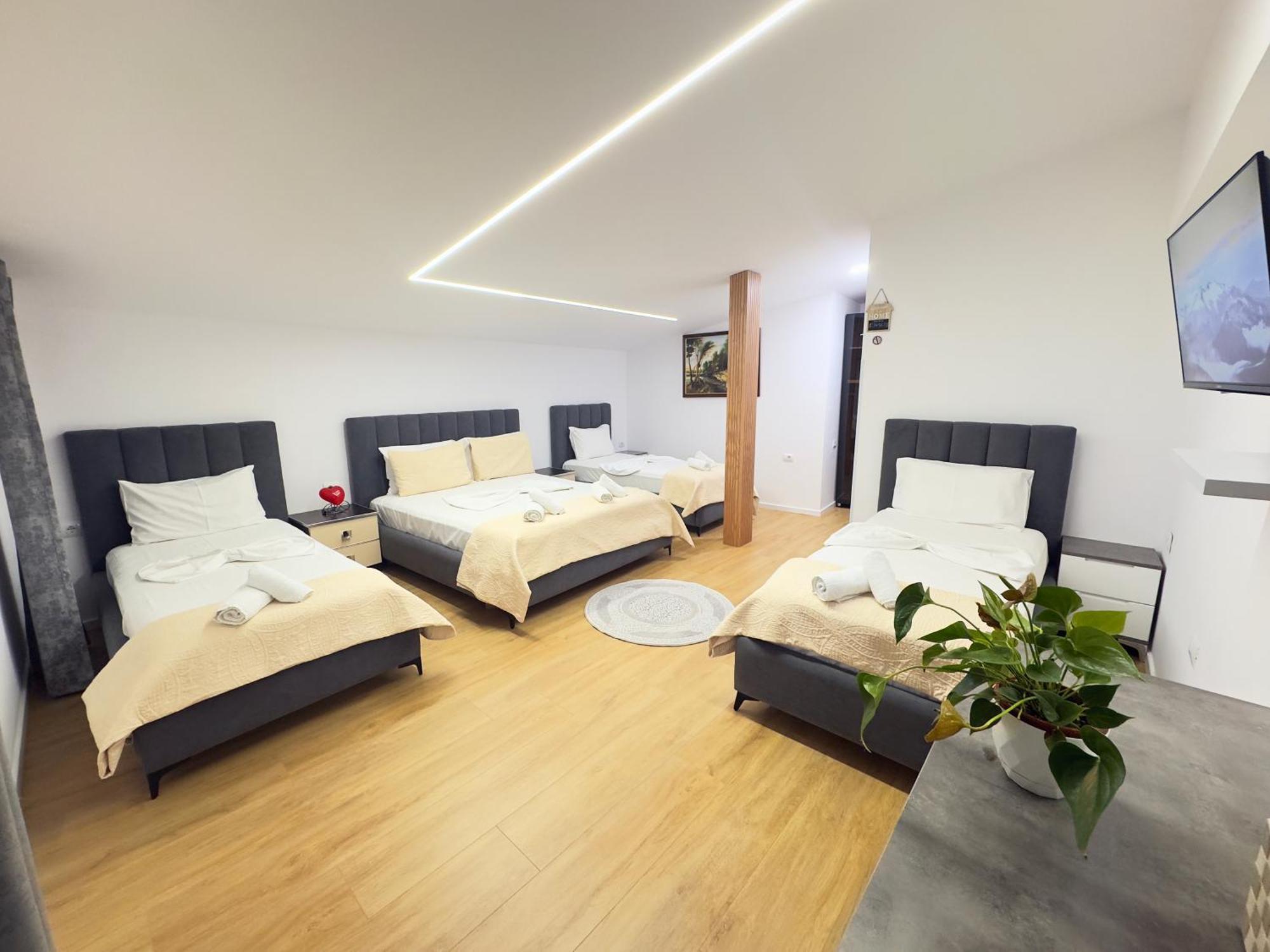Alesio Guest House กรูเยอ ภายนอก รูปภาพ